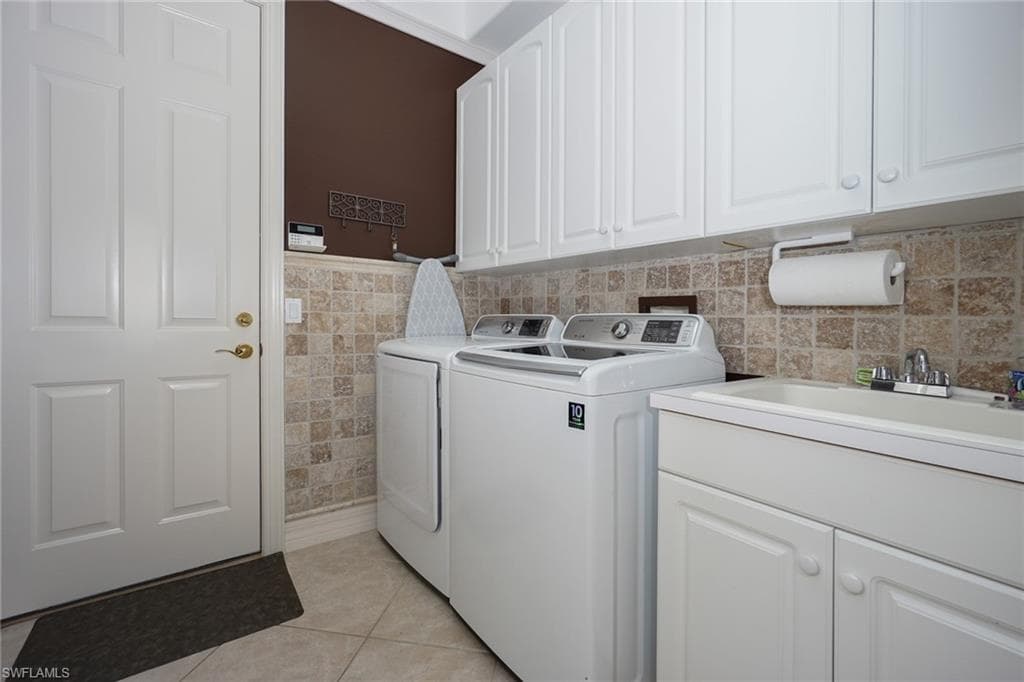 4248 Kensington High ST, NAPLES FL 34105-11