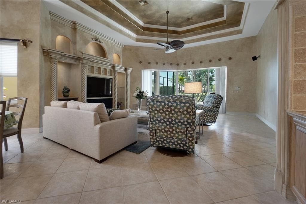 4248 Kensington High ST, NAPLES FL 34105-2