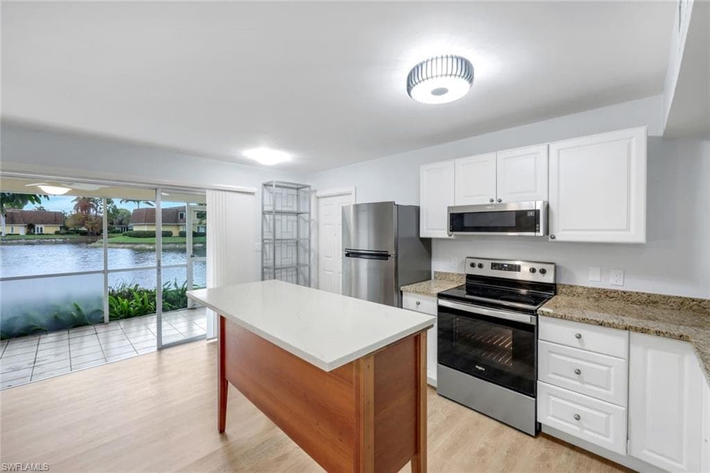 11 Bob O Link CT # 11, NAPLES FL 34105-1