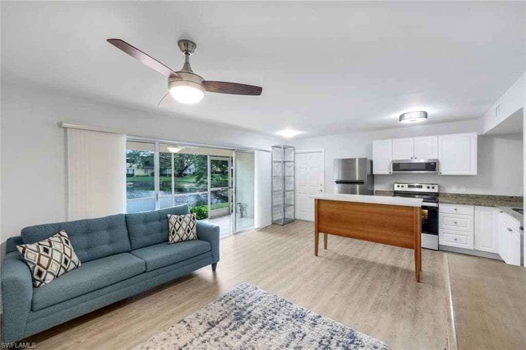 11 Bob O Link CT # 11, NAPLES FL 34105-2