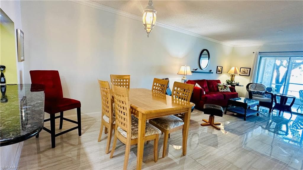 7824 Emerald CIR # F104, NAPLES FL 34109-4