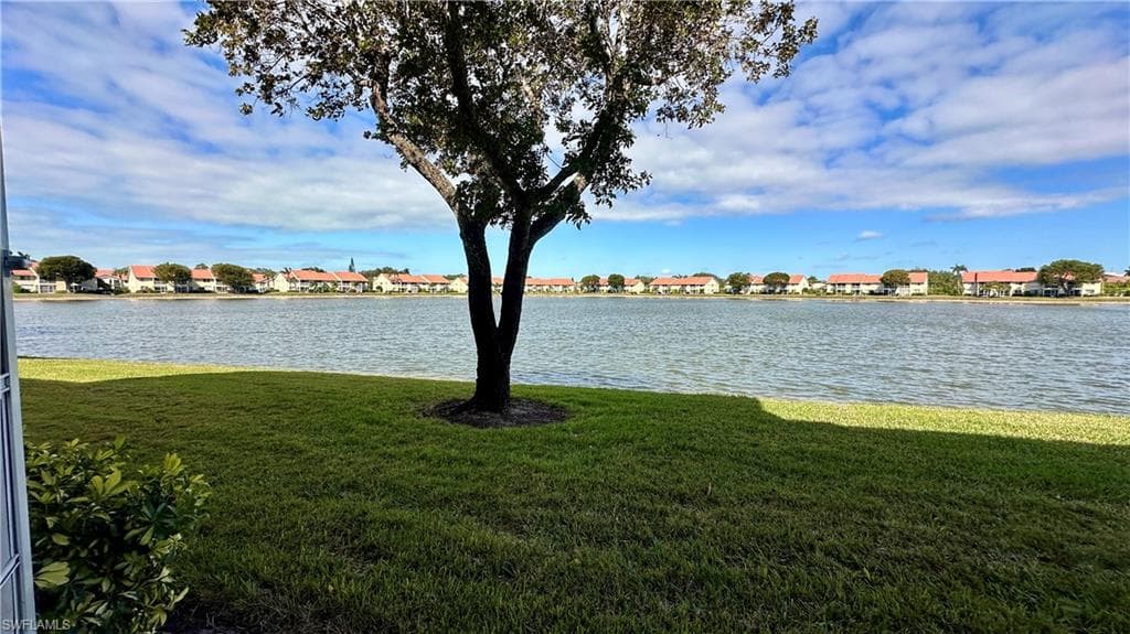 7824 Emerald CIR # F104, NAPLES FL 34109-34