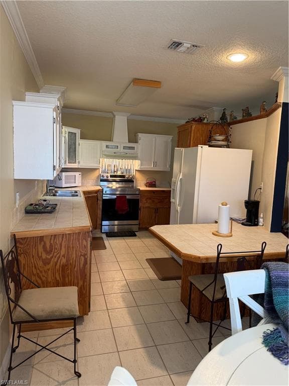 2687 Old Lakeport RD, MOORE HAVEN FL 33471-32