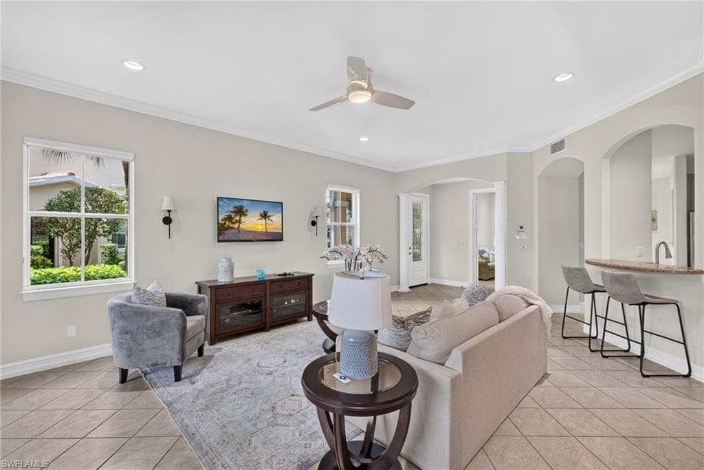 2621 ESTRELLA CT # 1601, NAPLES FL 34109-6