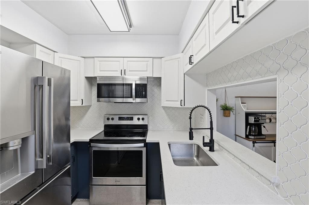 1103 SE 8th TER Unit D, CAPE CORAL FL 33990-4