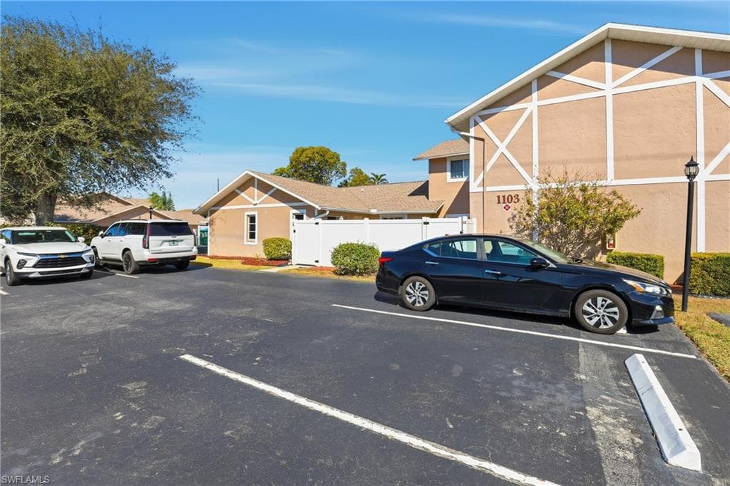 1103 SE 8th TER Unit D, CAPE CORAL FL 33990-30