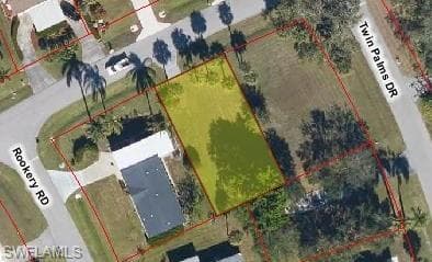 165 Riverwood RD, NAPLES FL 34114-1
