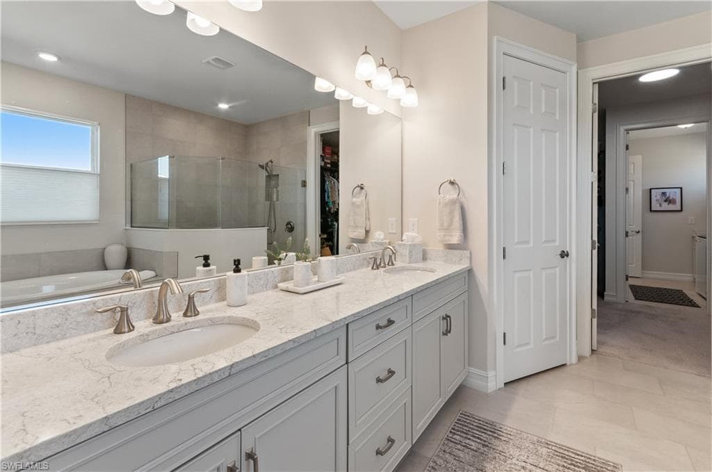 28137 Captiva Shell LOOP, BONITA SPRINGS FL 34135-13