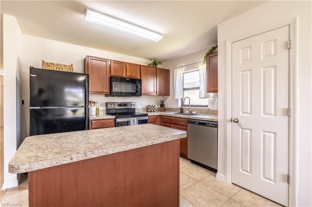 727 Morningview CT, LEHIGH ACRES FL 33974-11