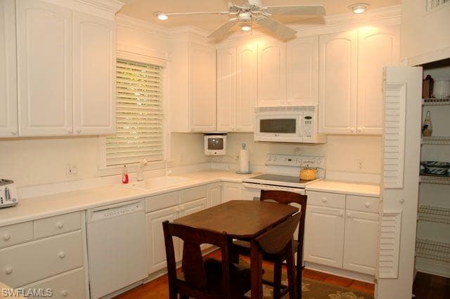 590 Lake DR-6