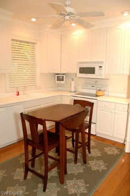 590 Lake DR-7