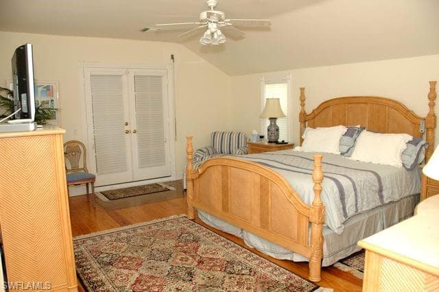 590 Lake DR-10