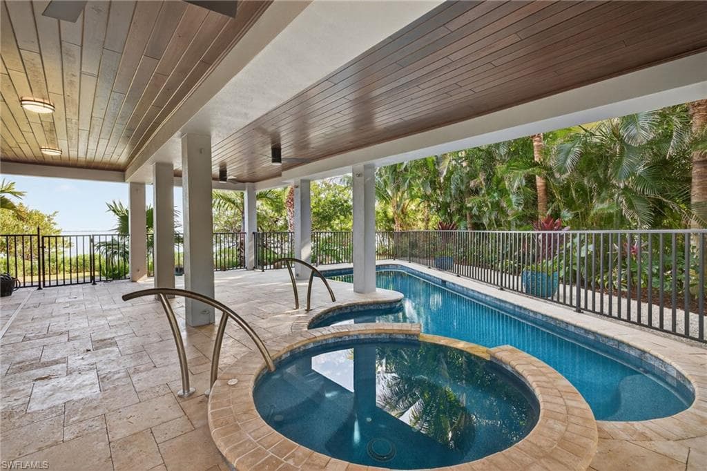 1552 San Carlos Bay DR, SANIBEL FL 33957-41