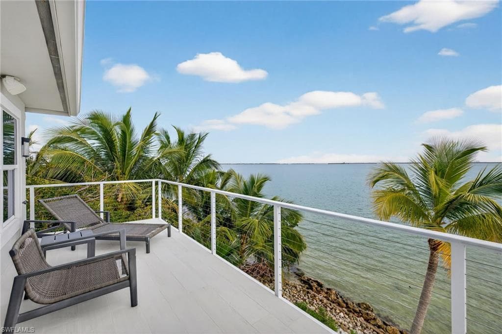 1552 San Carlos Bay DR, SANIBEL FL 33957-30