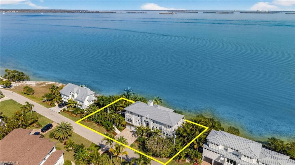 1552 San Carlos Bay DR, SANIBEL FL 33957-47
