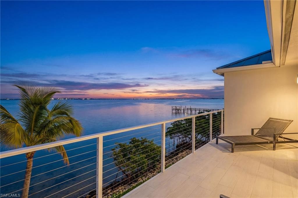 1552 San Carlos Bay DR, SANIBEL FL 33957-31