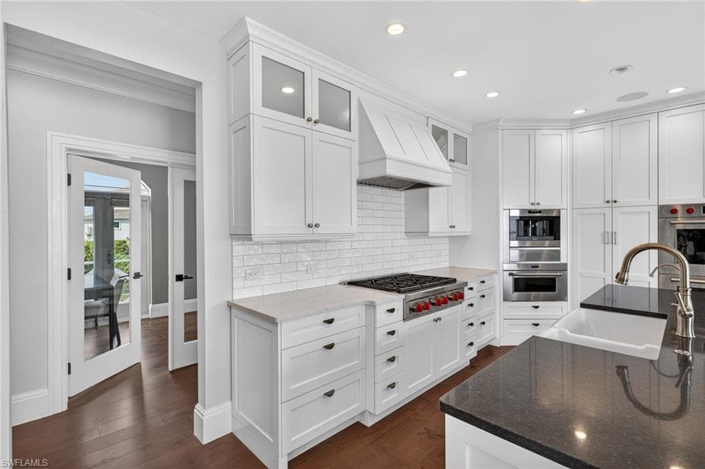 1552 San Carlos Bay DR, SANIBEL FL 33957-12