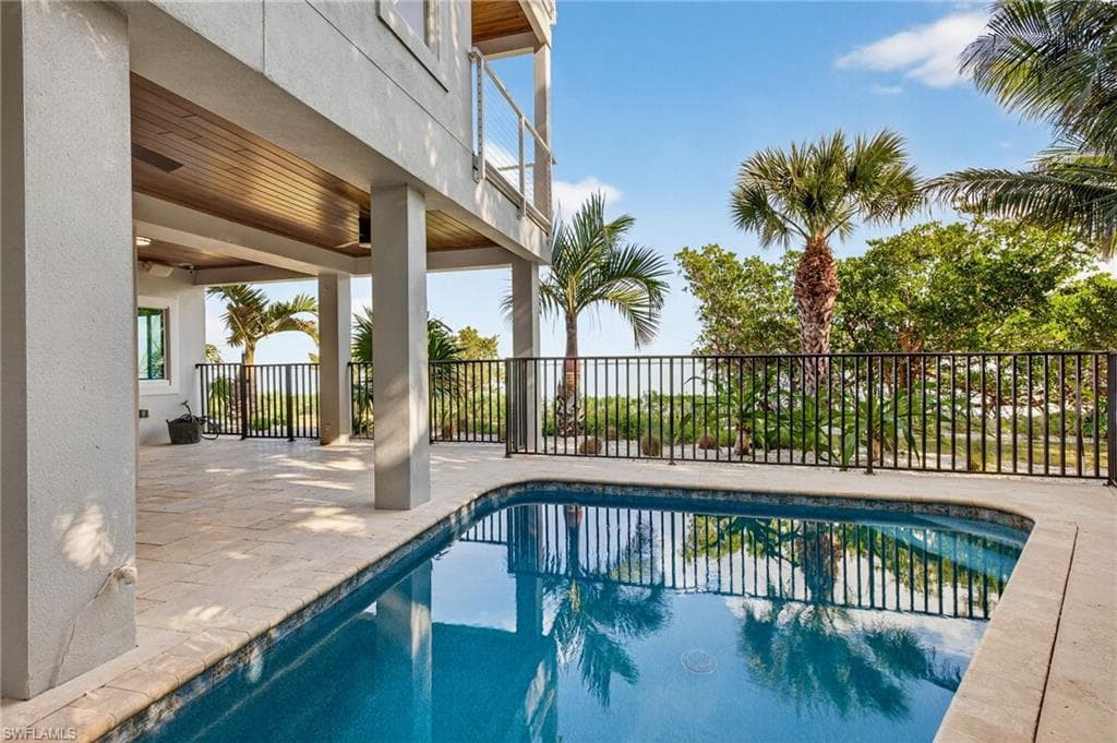 1552 San Carlos Bay DR, SANIBEL FL 33957-43