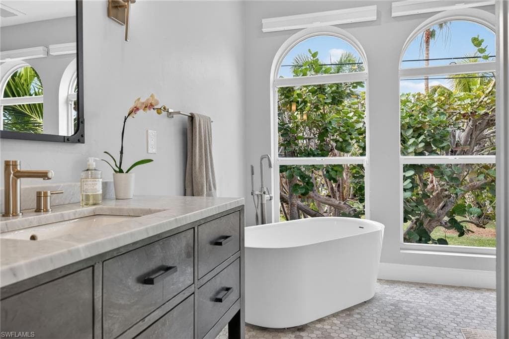 1552 San Carlos Bay DR, SANIBEL FL 33957-23