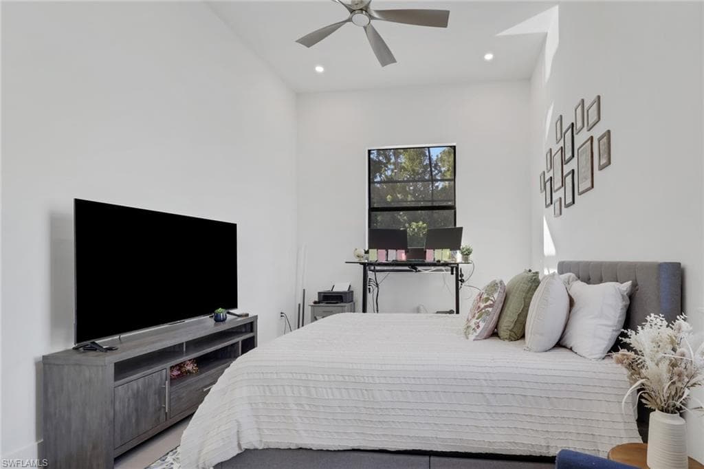 4111 Williams RD, ESTERO FL 33928-26