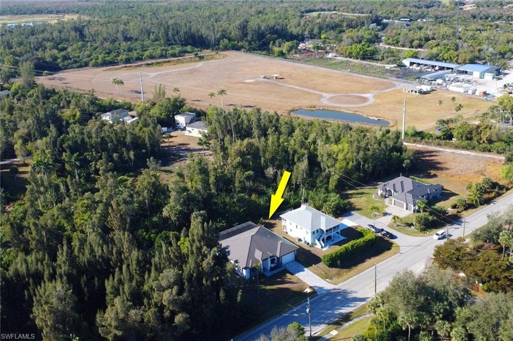 4111 Williams RD, ESTERO FL 33928-37