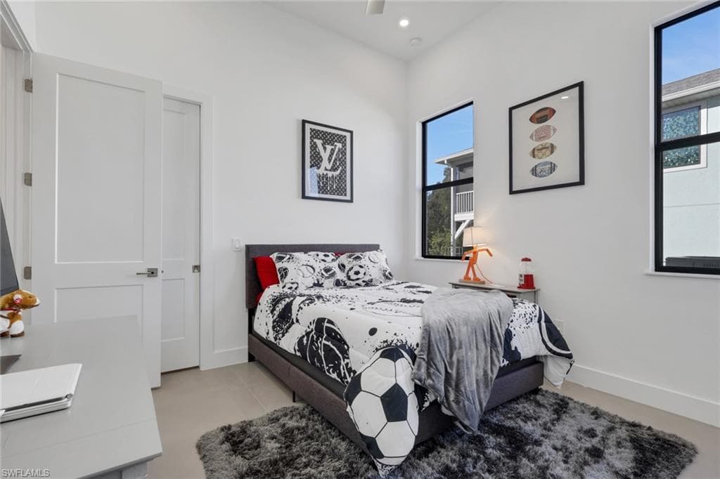 4111 Williams RD, ESTERO FL 33928-17