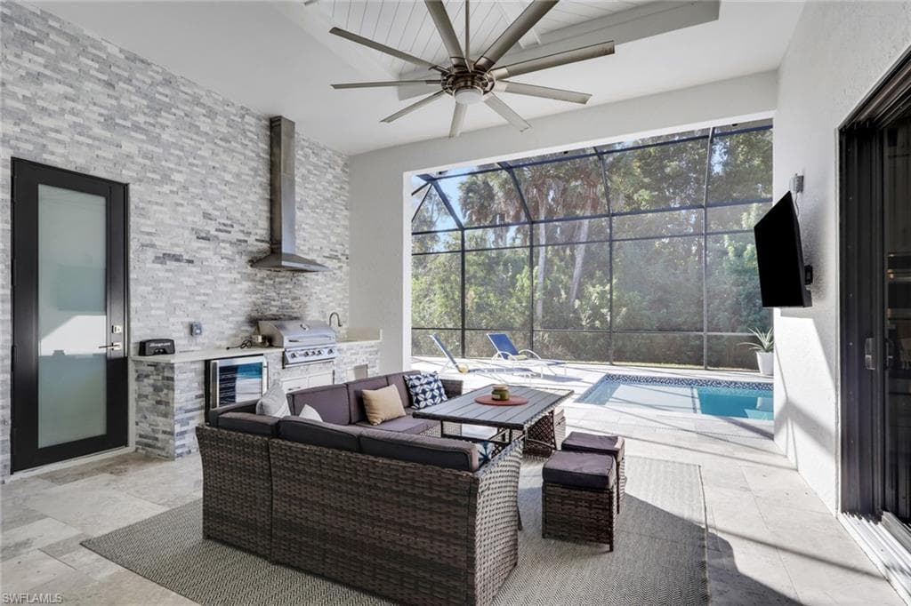 4111 Williams RD, ESTERO FL 33928-30