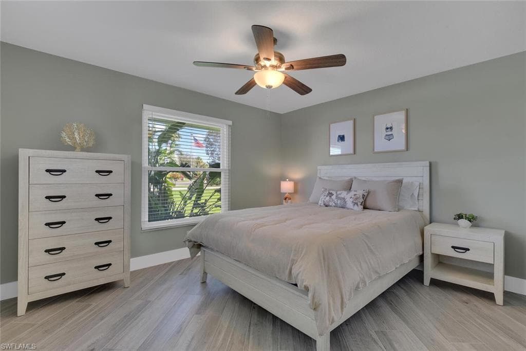 2328 Clipper WAY, NAPLES FL 34104-29