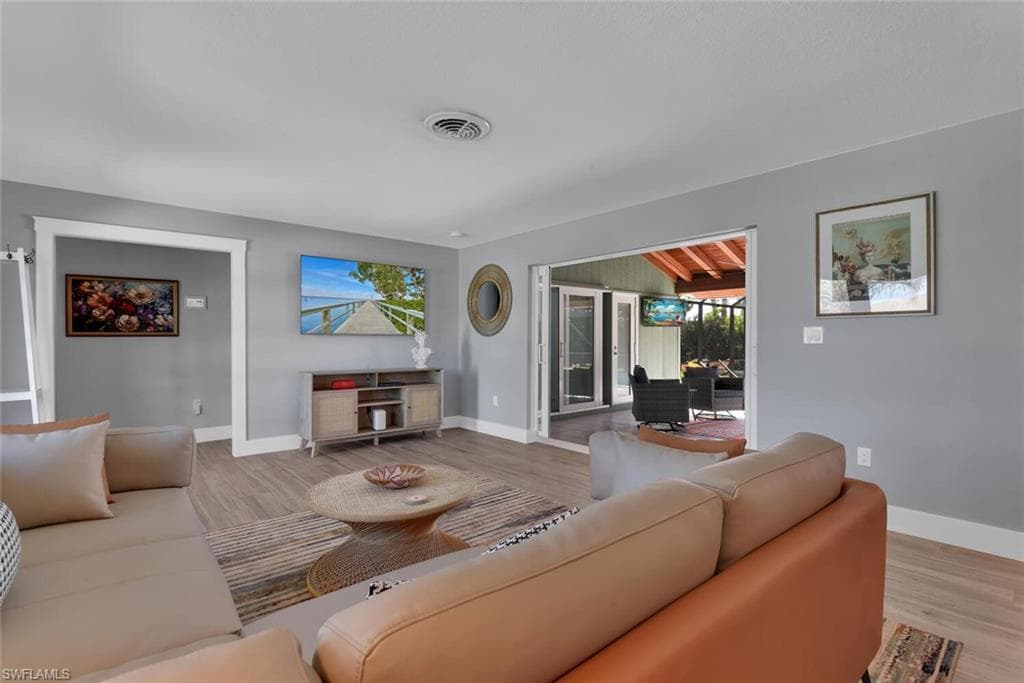 2328 Clipper WAY, NAPLES FL 34104-14