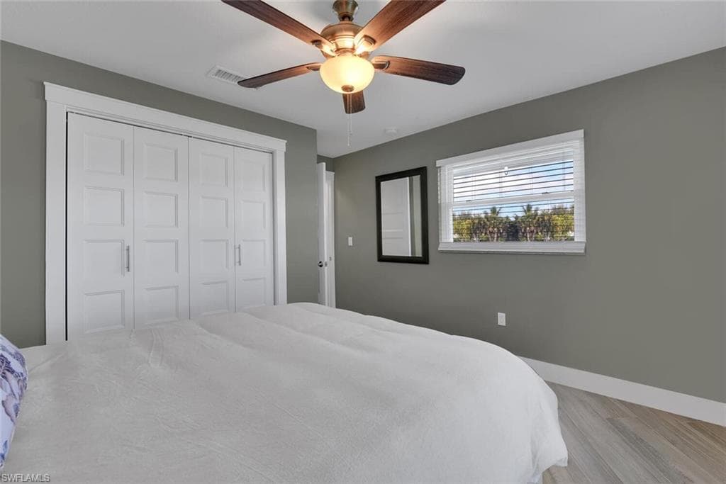 2328 Clipper WAY, NAPLES FL 34104-30