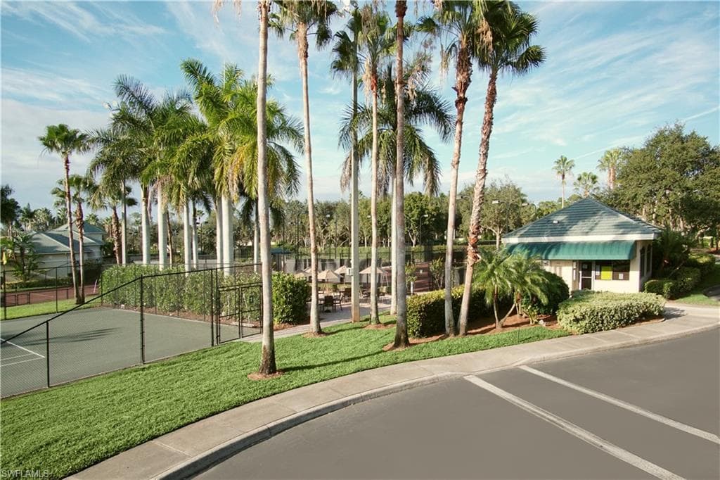5065 Kensington High ST, NAPLES FL 34105-16