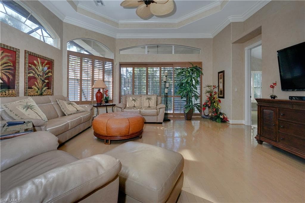 5065 Kensington High ST, NAPLES FL 34105-2