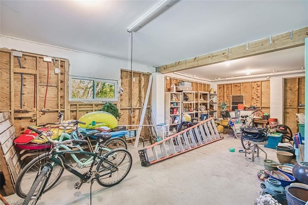 595 Piedmont RD, SANIBEL FL 33957-42