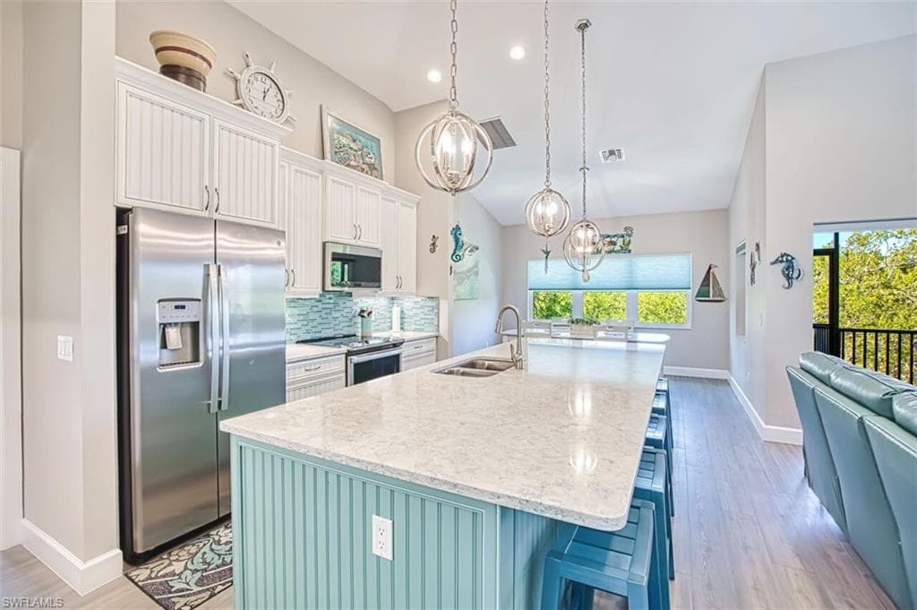 595 Piedmont RD, SANIBEL FL 33957-11
