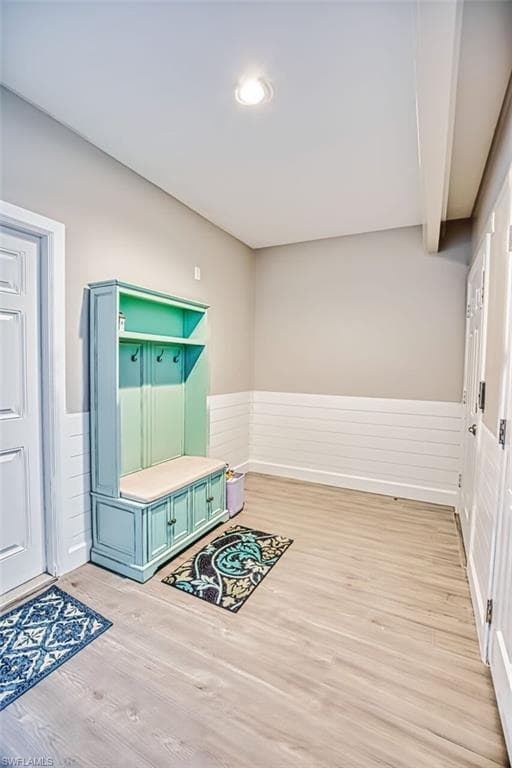 595 Piedmont RD, SANIBEL FL 33957-30