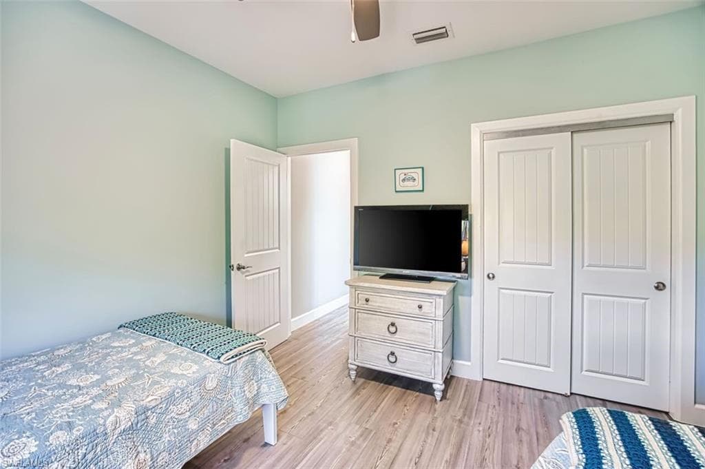 595 Piedmont RD, SANIBEL FL 33957-28