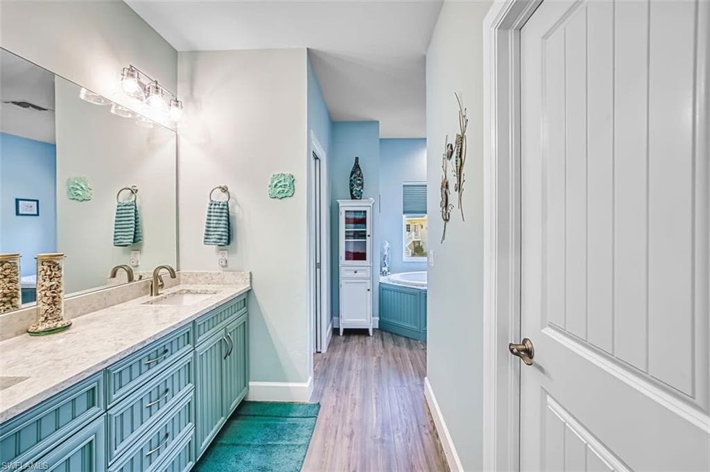 595 Piedmont RD, SANIBEL FL 33957-20