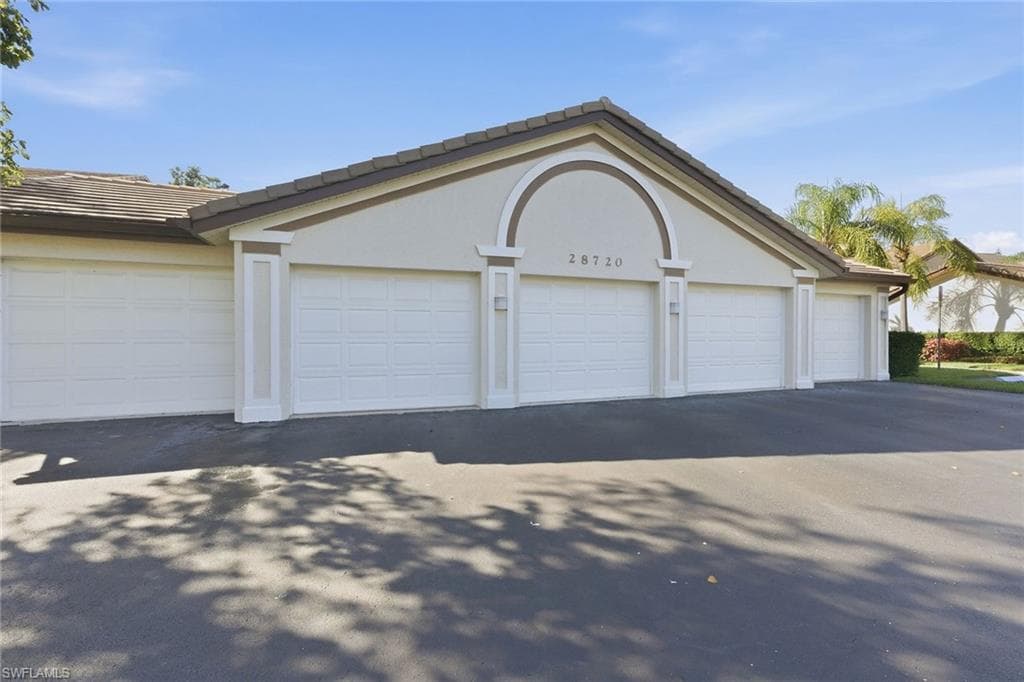 28720 Diamond DR # 102, BONITA SPRINGS FL 34134-9