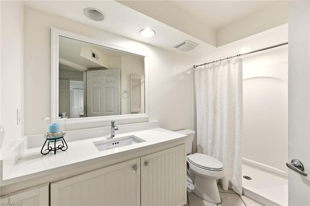 28720 Diamond DR # 102, BONITA SPRINGS FL 34134-3