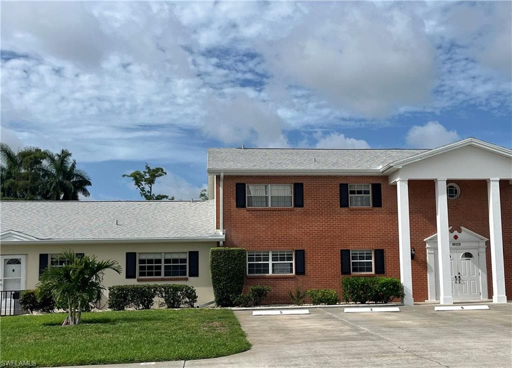 1356 Myerlee Country Club BLVD 2-4