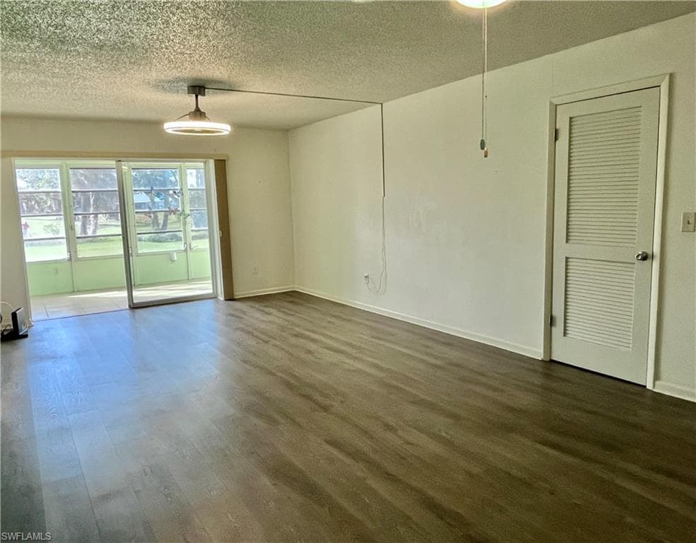 1356 Myerlee Country Club BLVD 2-19