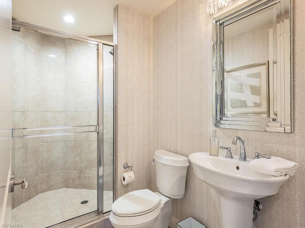 23850 Via Italia CIR 403-16