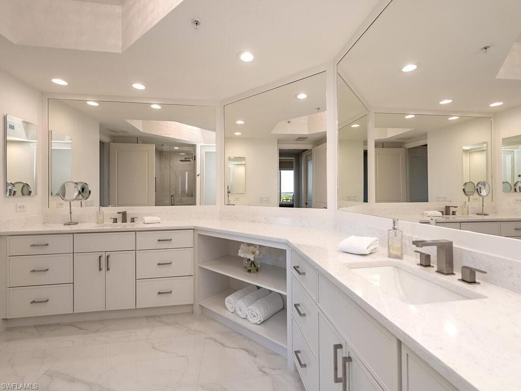 23850 Via Italia CIR 403-11