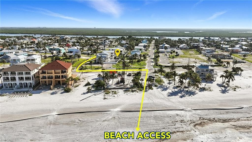 130 Mid Island DR, FORT MYERS BEACH FL 33931-8