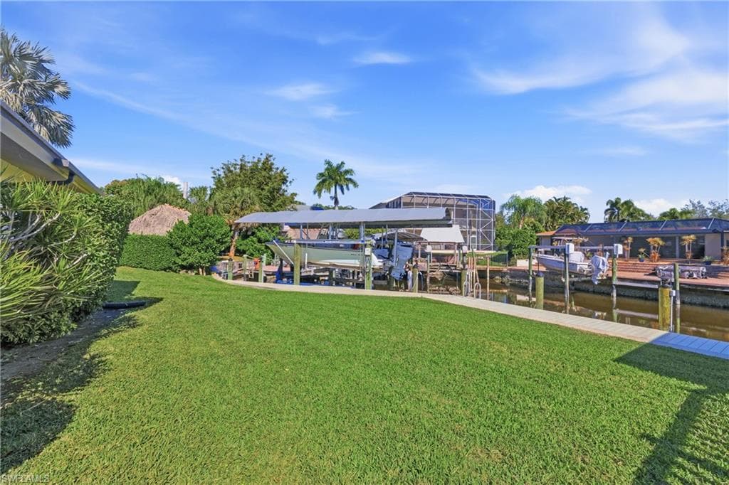 6807 Azalea LN, FORT MYERS FL 33919-41