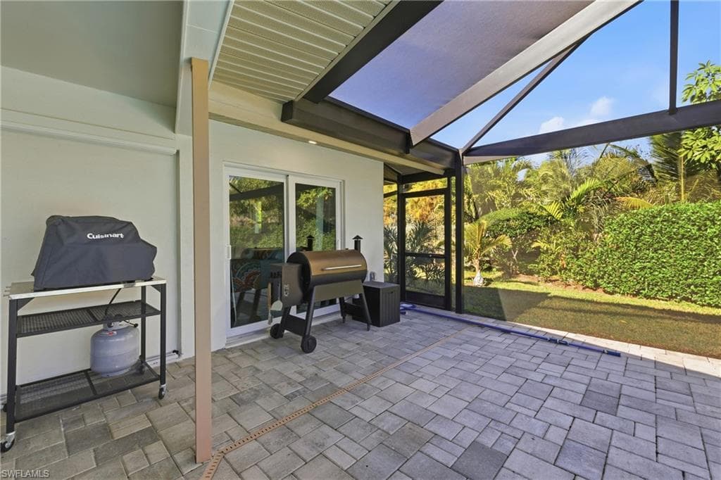 6807 Azalea LN, FORT MYERS FL 33919-35