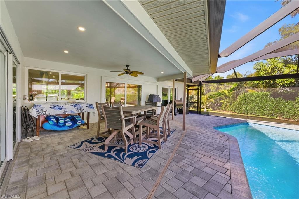 6807 Azalea LN, FORT MYERS FL 33919-37