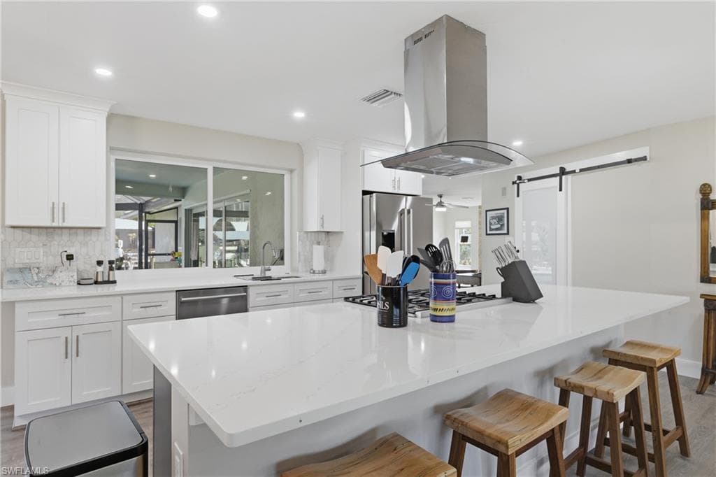 6807 Azalea LN, FORT MYERS FL 33919-10
