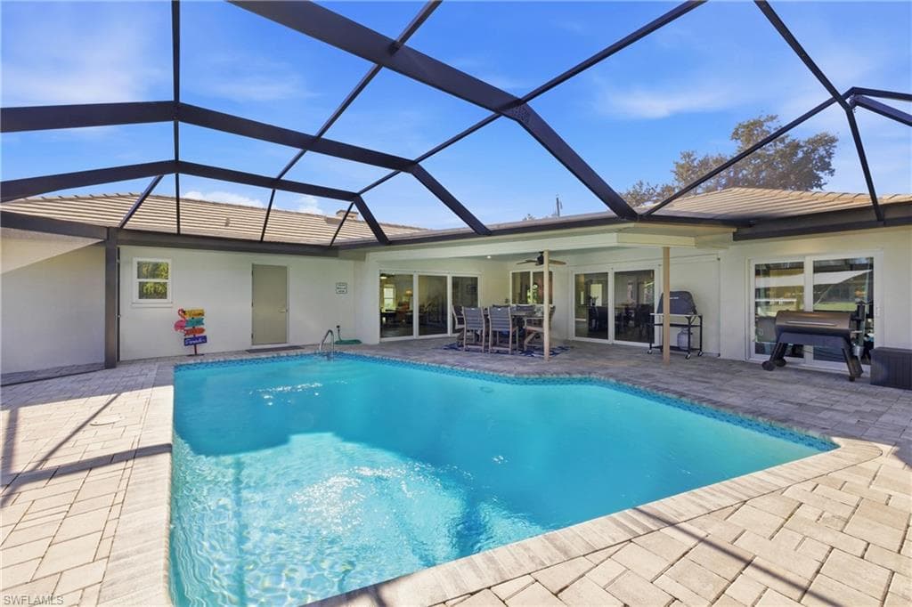6807 Azalea LN, FORT MYERS FL 33919-34
