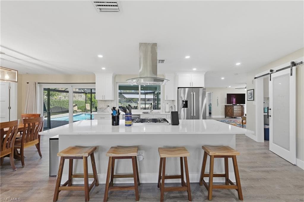 6807 Azalea LN, FORT MYERS FL 33919-7
